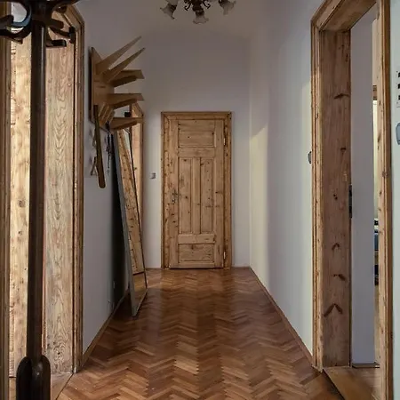 Cactus Free Parking For A Standard Car Appartement *